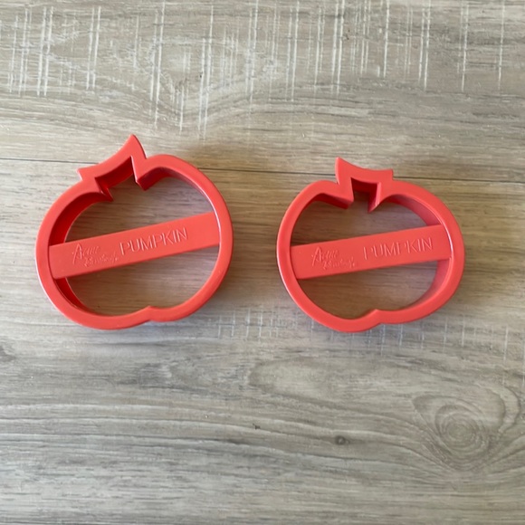 Pumpkin Cookie Cutters - Picture 1 of 9